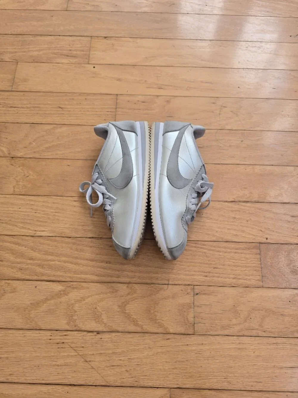 Nike | Classic Cortez Pure Platinum Metallic Silver Retro Sneakers | WMS 8